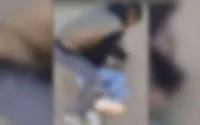 Marokko: jongeren randen meisje aan en delen video op internet