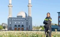 Gülay, moslima en wijkagent in Rotterdam tijdens Ramadan en coronacrisis
