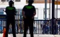 11-jarige wereld-Marokkaanse smeekt om hulp