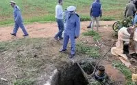 Casablanca: man in put gegooid en gestenigd