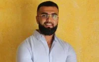 Ex-gevangene Ilias helpt mensen succesvol te worden