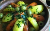 Tajine met aardappelen en wortelen