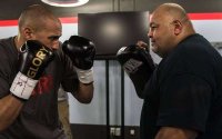 Mike Passenier twijfelt over opnieuw coachen Badr Hari 