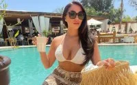 Britse tv-ster Chloe Brockett op vakantie in Marrakech