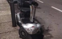 Vlaardingse Fatima vindt gestolen scootmobiel in stukken terug