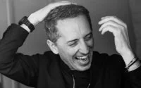 Gad Elmaleh trots op "Marokkaanse model van joods-islamitische broederschap"
