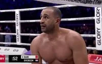 Badr Hari verliest gevecht en kondigt einde carrière aan