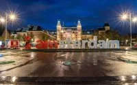 Achraf en Yassmine vertellen over hun band met Amsterdam