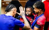 Lamine Yamal schittert opnieuw in Champions League
