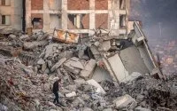 Marokkaanse dodental aardbeving Turkije stijgt naar 13