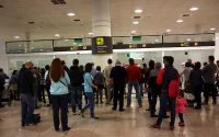 Marokkaans koppel laat zoontje achter op luchthaven Barcelona voor vakantie 