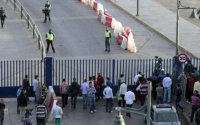 Marokkaanse agent liet migranten grens Melilla over