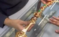New York in de ban van Koninklijke Marokkaanse Koummya-dolk (video)