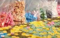 Politie Nador onderschept tienduizenden xtc-pillen, man uit Europa opgepakt