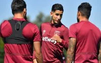 Coach West Ham boos op Nayef Aguerd