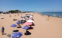 Nador pakt chaos op stranden aan met vaste prijzen
