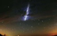 Vuurbal flitst met 140.000 km per uur over Marokko