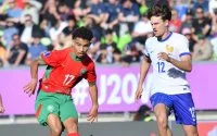 Gessime Yassine lacht Franse doelman keihard uit na WK-zege
