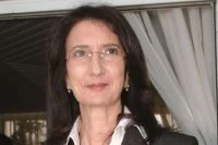 Amina Benkhadra 