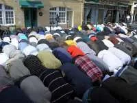 Bidden op straat verboden in Frankrijk