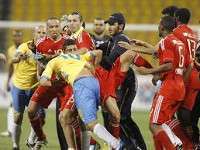 Houssine Kharja 10 wedstrijden geschorst in Qatar