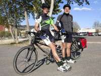 Spaanse autist met de fiets naar Tinghir