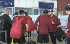 Warm welkom voor USM Alger in Oujda: melk, dadels en bloemen (video)