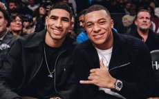 Hakimi en Mbappé als sterren onthaald door NBA-team (video)