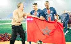 Hakimi, Dembélé en Luis Enrique herenigd achter Marokkaanse vlag (video)