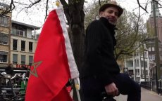 Haagse Ali fietst naar Marokko om zijn overleden broer te eren