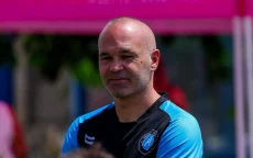 Spaanse voetballegende Andrés Iniesta in gesprek met Marokkaanse bond