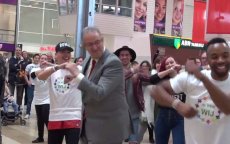 Ahmed Aboutaleb doet mee aan flashmob in Rotterdam (video)
