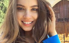 Topmodel Xenia Tchoumitcheva voor fotoshoot in Marokko (foto's)