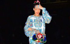 Rihanna met Marokkaanse kaftan in New York (foto's)