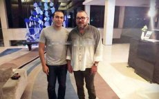 Koning Mohammed VI op foto met Marokkanen Senegal