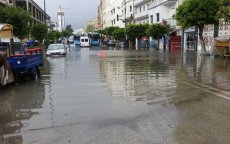 Tanger onder water na een dag regen (video)