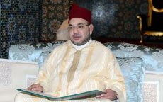 Koning Mohammed VI helpt door Algerije gedeporteerde migranten