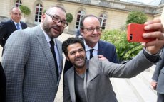 Jamel Debbouze maakt selfie met Koning Mohammed VI en de Franse president