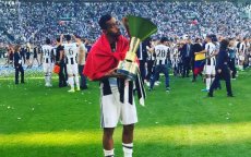 Mehdi Benatia viert overwinning Juventus met Marokkaanse vlag (video)