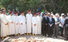 Honderden op begrafenis voetballegende Abdelmajid Dolmy (foto's)