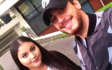 Saad Lamjarred verlegen naast enthousiaste fan (video)