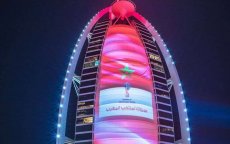 Burj Al Arab in Dubaï met Marokkaanse kleuren (foto's)