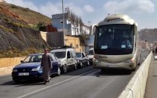 Jongen overleden die zich onder bus verstopte bij grens Sebta