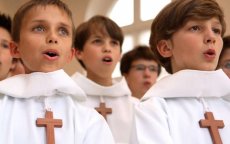 Zwitserland: boete voor moslimleerlingen die niet in kerk willen zingen