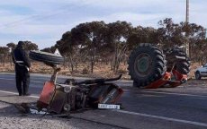 Indrukwekkend: tractor in twee stukken na ongeval in Marokko (foto's)