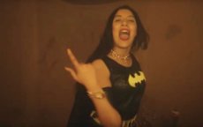 Marokkaanse Oumaima brengt nieuwe rapsong uit (video)