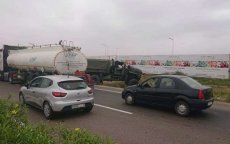 Marokko: legervoertuig rijdt in verkeerde richting en veroorzaakt zwaar ongeval (foto's)