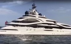 Mohammed VI op boot Emir Qatar gespot in Al Hoceima (video)