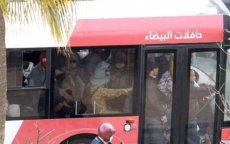 Overvolle bussen in Casablanca ondanks coronacrisis