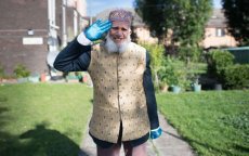 Britse koningin eert honderdjarige moslim 